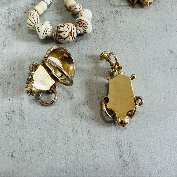 Selini Thai Princess Bracelet, Earrings Ring and Necklace set of 4 pieces - Picture 9 of 16